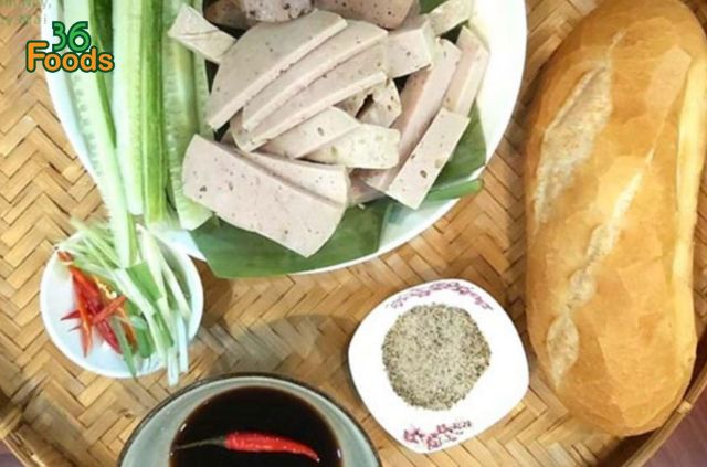 nguyen-lieu-lam-banh-mi-cha-lua